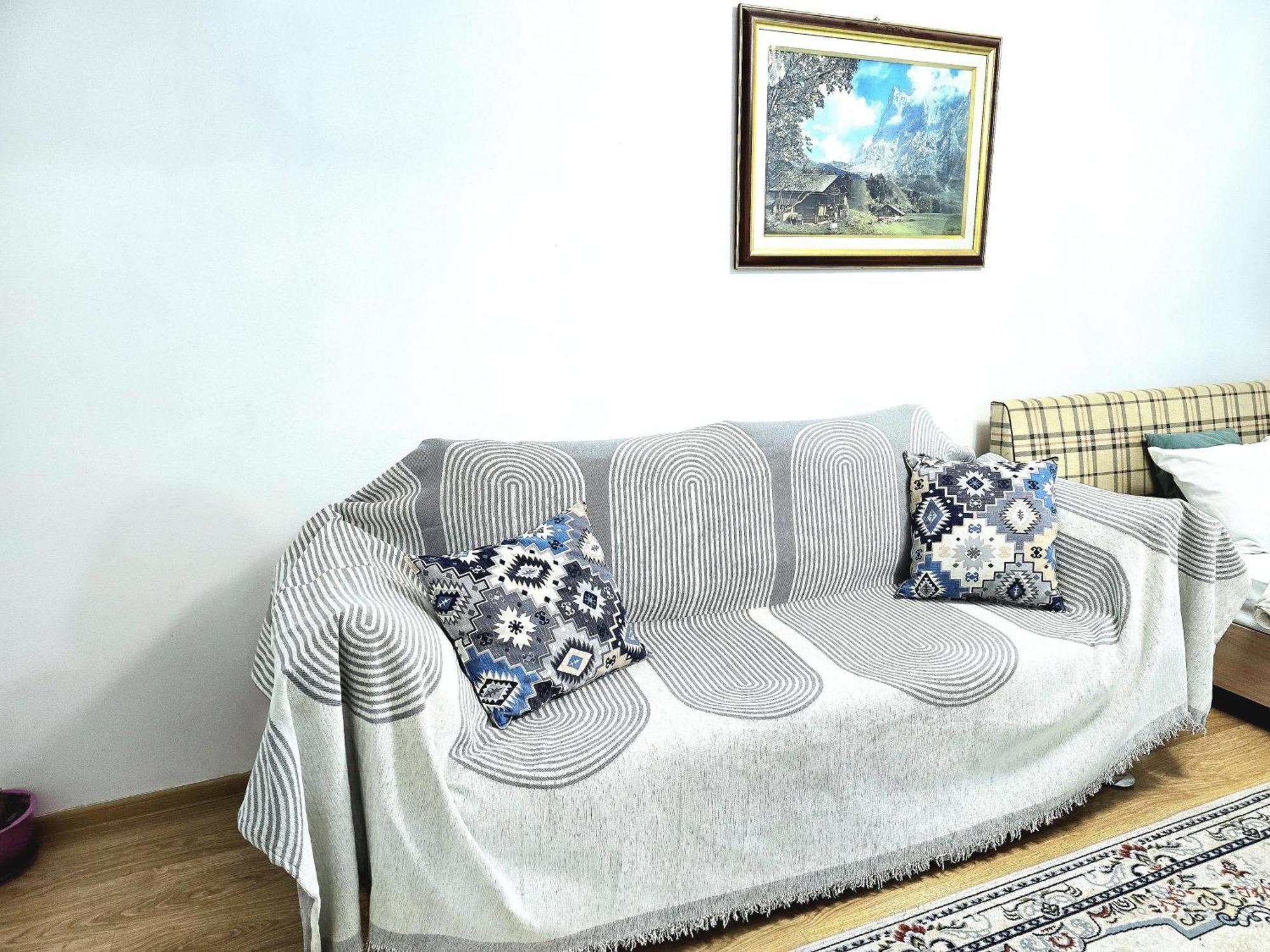Двухкомнатная "Аэропорт Астана" Apartamento Exterior foto